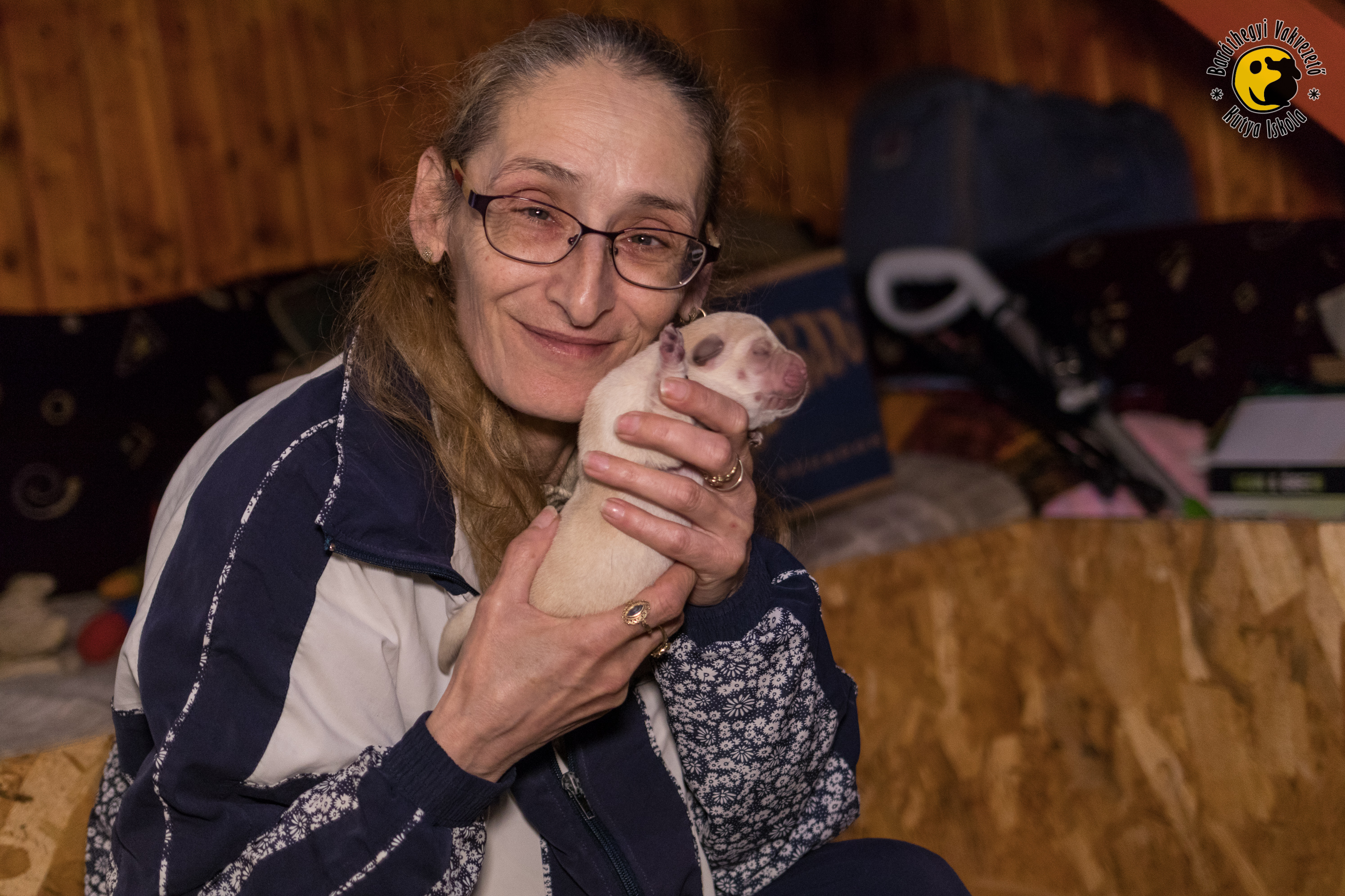 Katalin as a partially sighted shouldered a great task: she helped giving birth to 10 guide-to-be puppies
